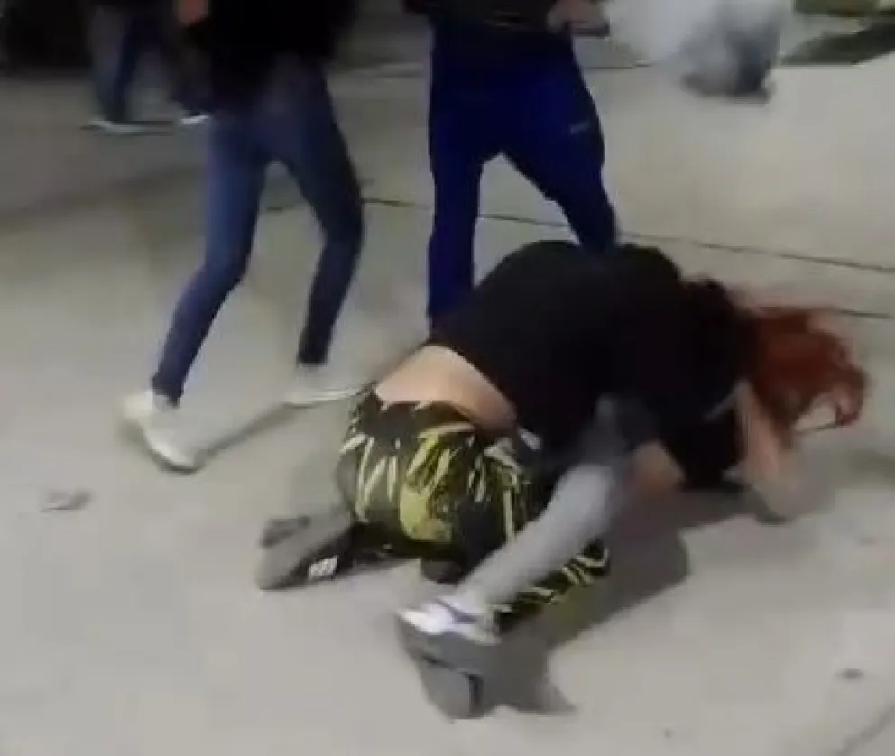 Captura video viralizado en redes sociales. 