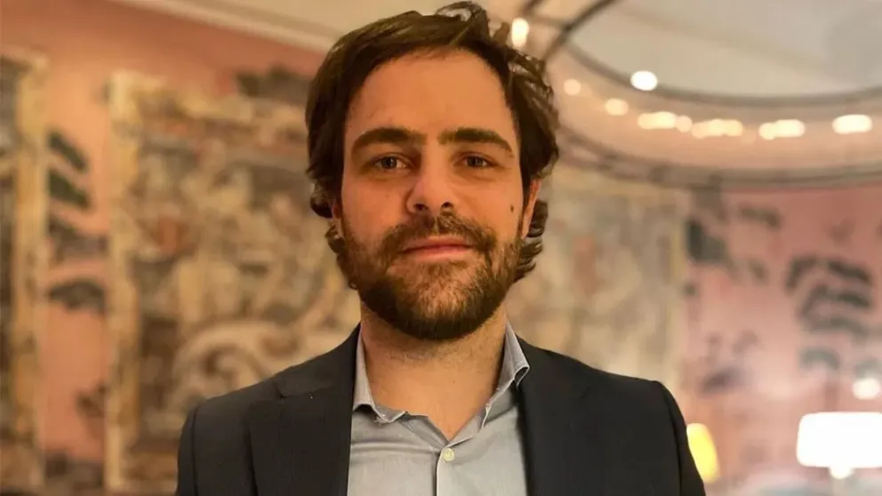 Peter Lanzani sorprendió a sus fans al contar la difícil situación que vivió en Neuquén. 
