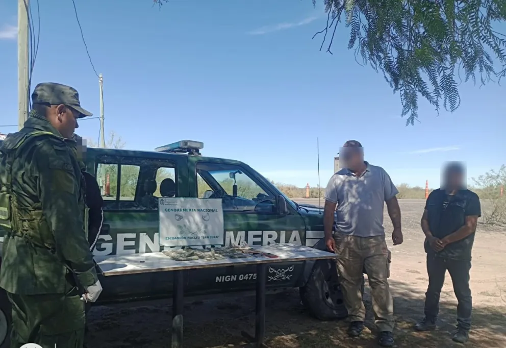 Un pasajero fue sorprendido en un colectivo con más de 135 dólares y casi 2 millones de pesos sin declarar