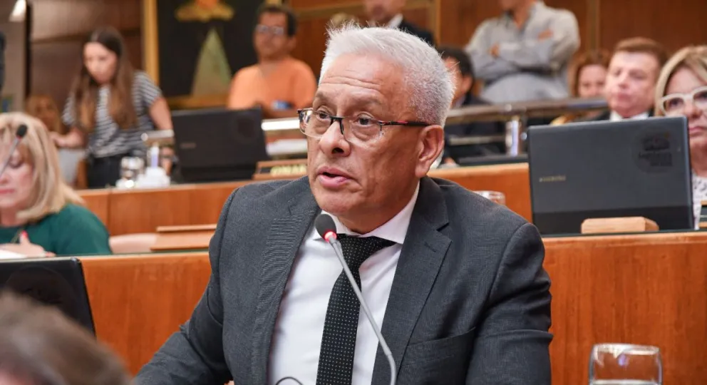 Condicionamiento. El presidente del PJ, Juan Carlos Quiroga Moyano, dijo que sería una mala señal que el diputado de Gramajo no esté acompañando al justicialismo, de cara una eventual candidatura del chimbero dentro del partido.