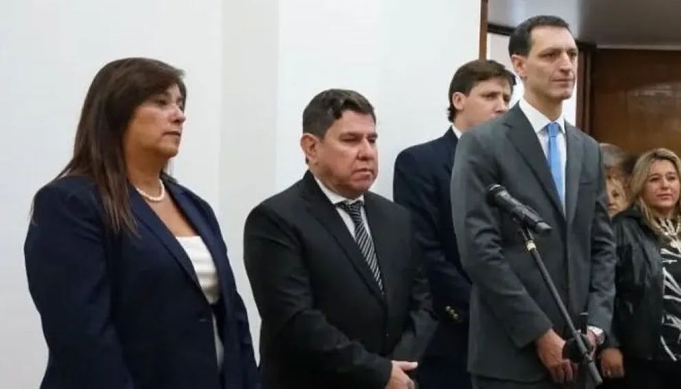 Juramente. Roberto Montilla, al centro, asumió sus funciones el 12 de marzo, junto con otros dos magistrados. Había sido designado el 27 de febrero.