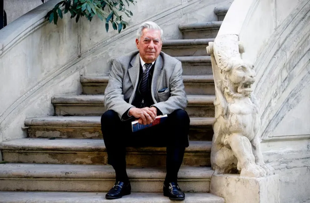 Murió Mario Vargas Llosa, escritor hispano premio Nobel de Literatura. 