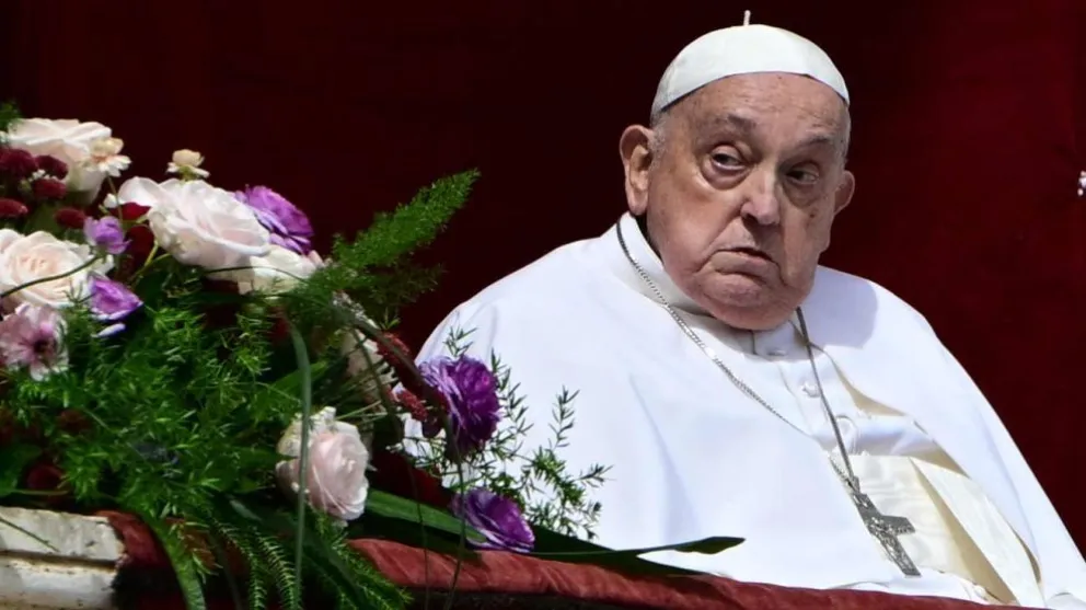 Reciente. El papa Francisco rezó ante el icono de la Virgen María, Salus Populi Romani en la Basílica de Santa María la Mayor, tras salir de su internación.