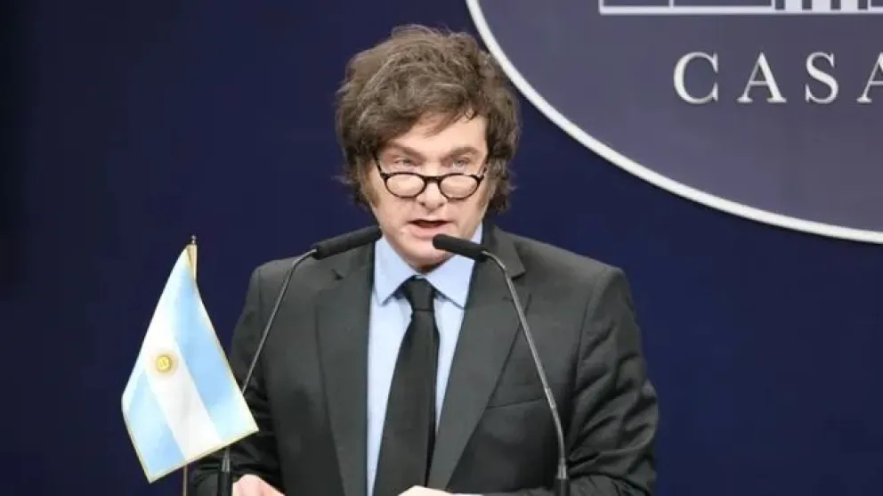 Javier Milei viajará al Vaticano para la asunción del nuevo papa León XIV. 
