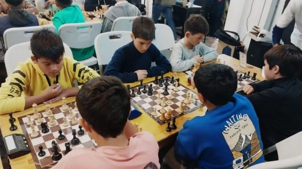 Estudiantes de los niveles Primario y Secundario podrán participar en un torneo de ajedrez. 