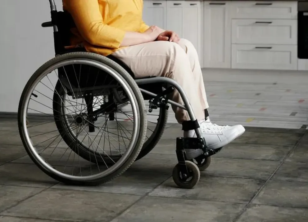 Flexibilizaron la autorización para importar sillas de ruedas, tensiómetros y otros insumos. 
