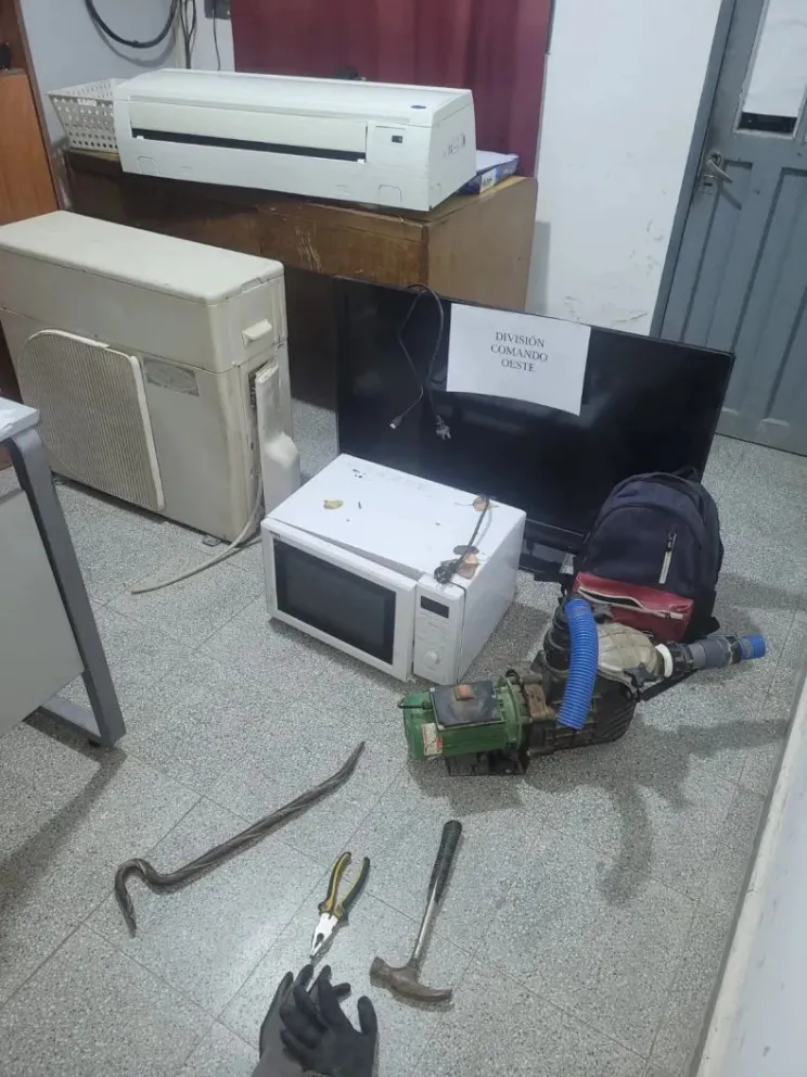 Lo sorprendieron con el remís lleno de electrodomésticos robados y terminó detenido