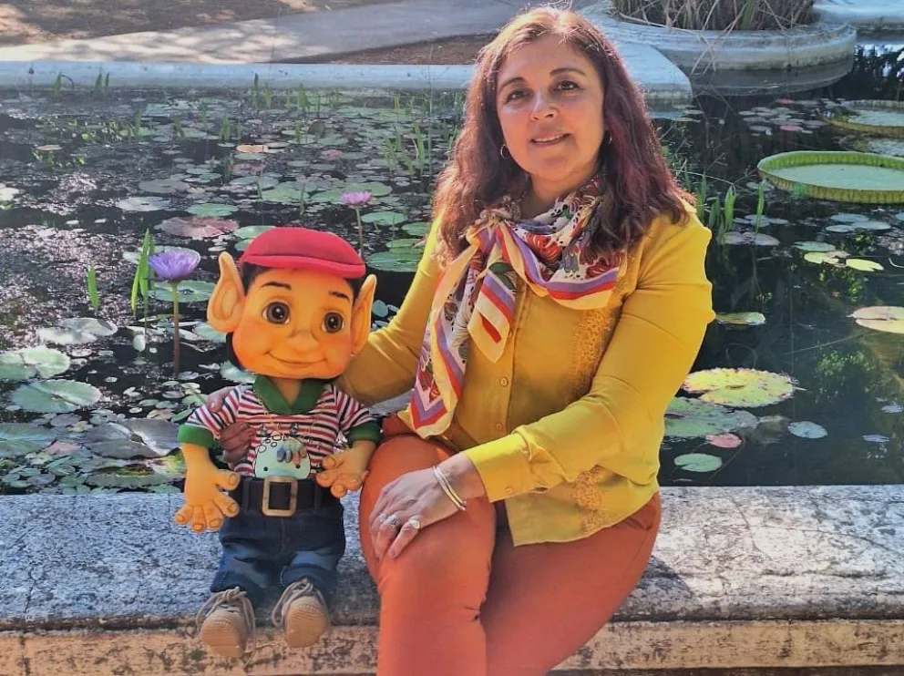 Stella Amarfil ganó con un libro inspirado en su tío: “Fue una persona buena en un mundo que no estaba hecho para él”. 