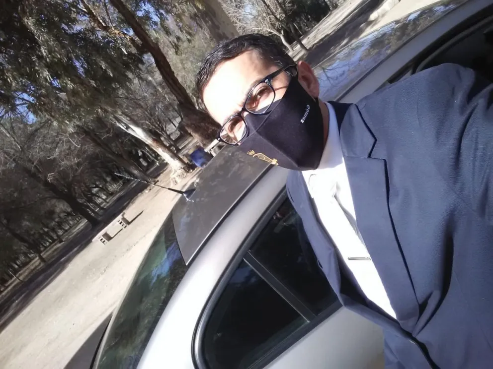 El tétrico relato de un exfunebrero sanjuanino: ruidos, sombras, frazadas que se mueven solas y golpes adentro de la carroza. 