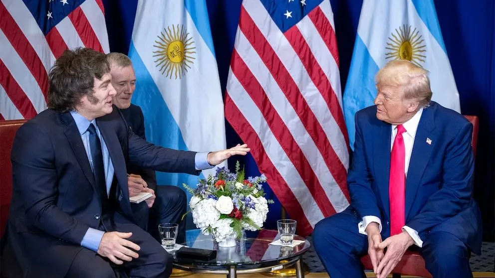 Argentina negocia en Washington un acuerdo con EEUU que permita recortar los aranceles recíprocos impuestos por Trump. 