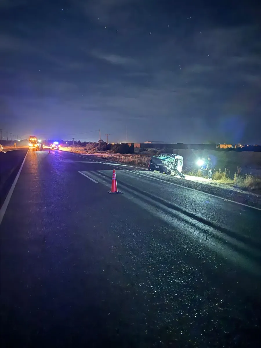 Un muerto y varios heridos tras el vuelco de una camioneta camino a Los Berros - Image 2