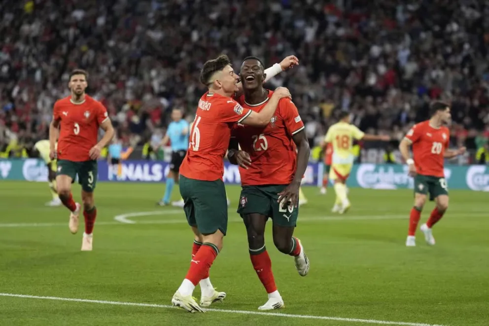 Portugal le ganó a España en la final de la UEFA Nations League.