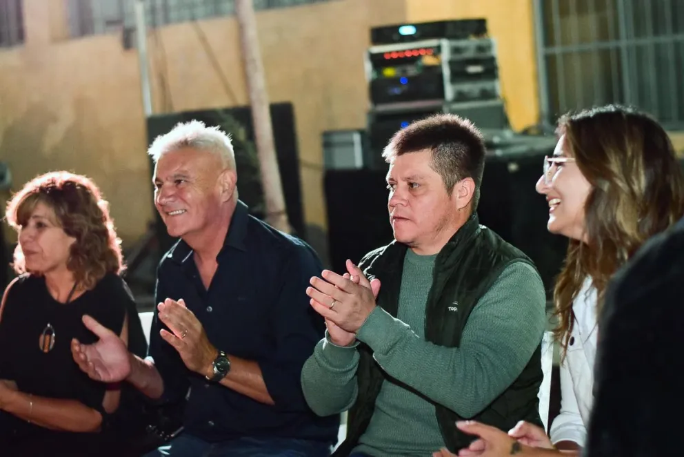 Revisión. El exintendente "Cacho" Martín (a la izquierda), y varios exfuncionarios deben dar sus descargos para zafar de las imputaciones del Tribunal.