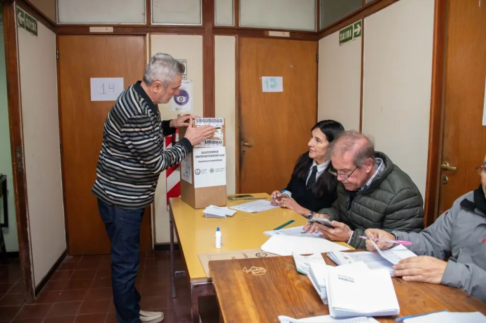 Los comicios arrancaron desde las 9 y se extenderán hasta las 21 horas - Foto 0264Noticias