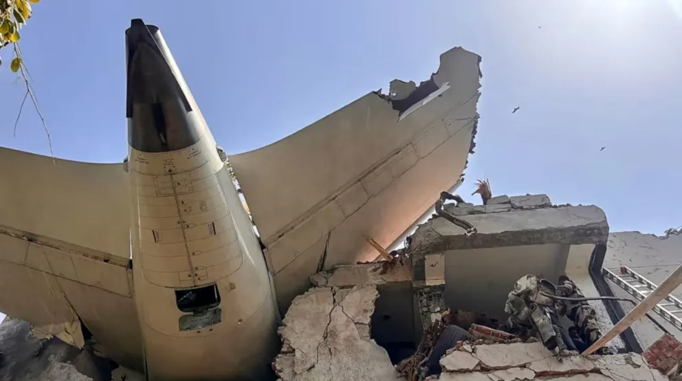 Tragedia en India: un informe preliminar reveló por qué se estrelló el avión que dejó más de 240 muertos.