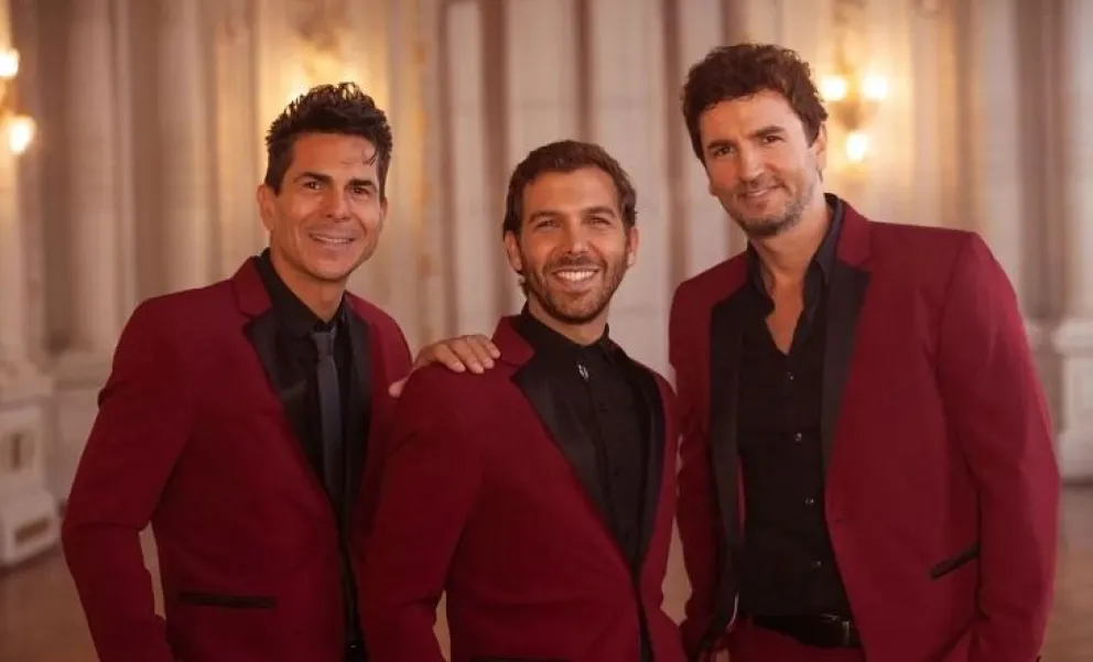 Alejandro Falcone, cantante de Héroe: “Me encanta que el público descubra nuestra originalidad”. 