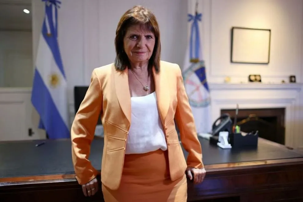 Patricia Bullrich dijo que hubo 48 mil personas en la marcha y reveló cuántos policías trabajan en la custodia de Cristina Kirchner. 