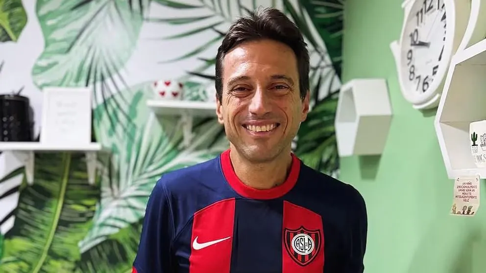 Moretti, vuelve a la presidencia de San Lorenzo, luego de que la Justicia hiciera lugar a la medida cautelar que presentó y definiera que “la supuesta acefalía del club fue irregular”.