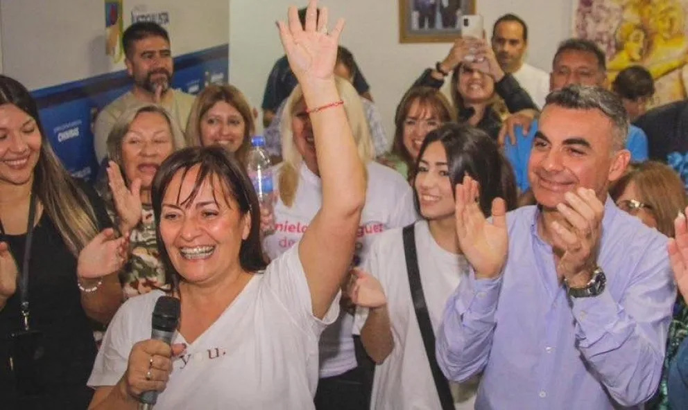 Sociedad. Daniela Rodríguez y Fabián Gramajo conforman una dupla matrimonial y política.