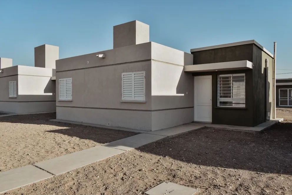 Cinco familias fueron estafadas y pagaron 400 mil pesos por una casa del IPV: desde el organismo no descartan ir la Justicia. 