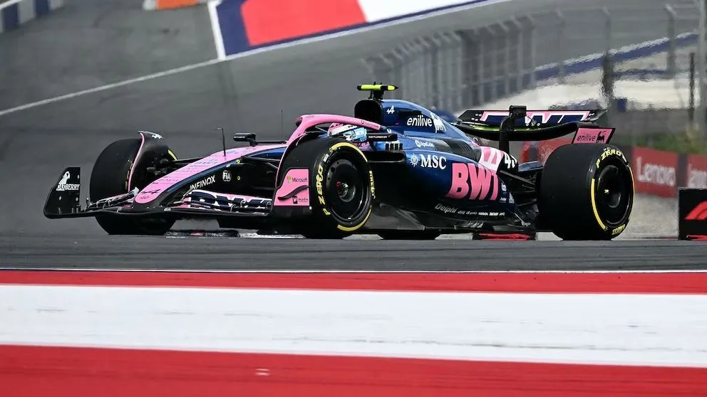 Qué significa la cesión de Paul Aron de Alpine a Sauber y cómo afecta a Franco Colapinto en la Fórmula 1. 