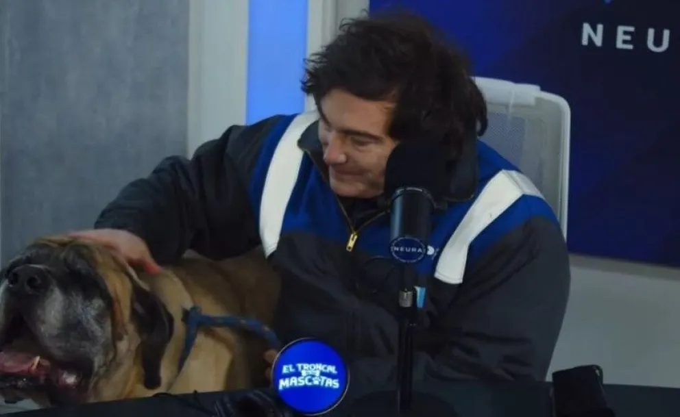 En sociedad. El fin de semana, Milei mostró uno de sus perros.