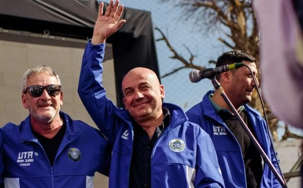 Dureza. Héctor Maldonado, secretario General de la UTA, se ha mostrado combativo ante los incumplimientos de ATAP frente a las actualizaciones salariales, al punto de encarar fuertes medidas de fuerza, desconociendo, incluso, a la autoridad laboral local.