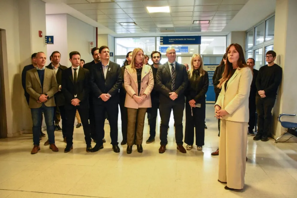 En gestión. Verónica Benedetto, durante un discurso tras una actividad oficial del Registro Civil, que depende del Ministerio de Gobierno.