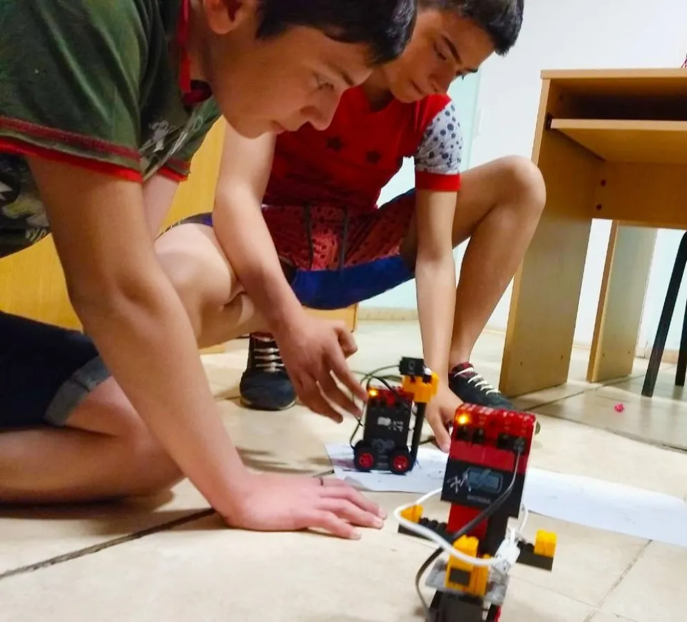 Lanzaron un programa para que chicos exploren el mundo digital. 