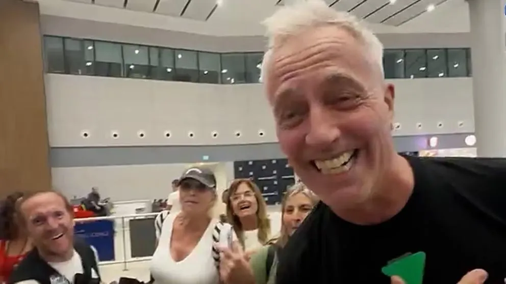 El desopilante blooper en Por el Mundo: fueron a buscar a Susana Giménez al aeropuerto y la confundieron con otra mujer. 