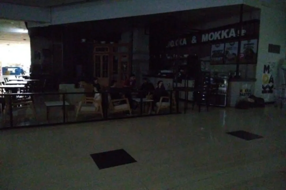 Así estaba el Hiper Libertad tras el apagón.