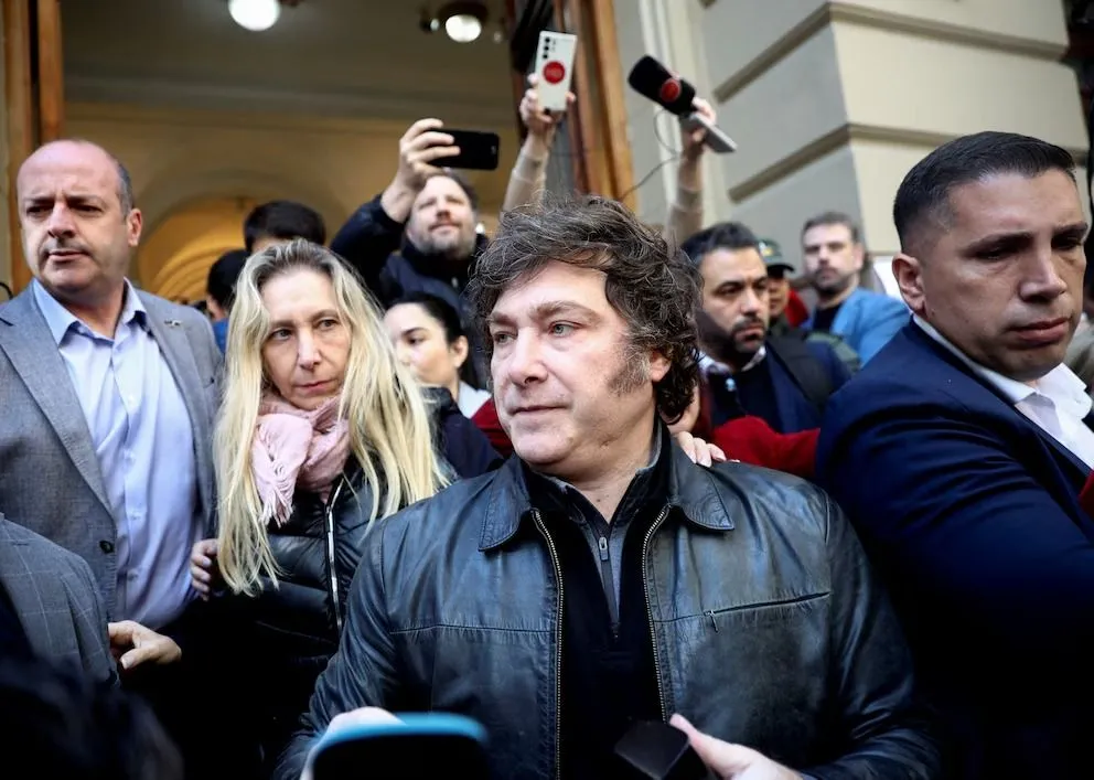 Coimas en ANDIS: el Gobierno denuncia la “utilización política” de los audios pero no descarta que sean reales.