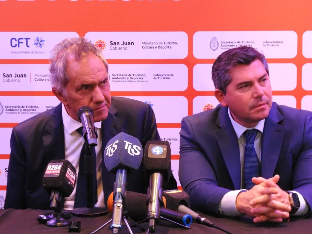 El secretario de Turismo de la Nación, Daniel Scioli, estuvo en San Juan en el marco del Foro Nacional de Turismo. 