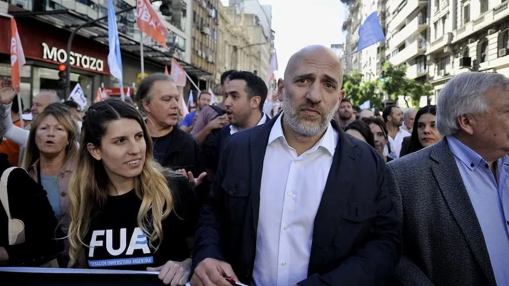 Tras el veto, la UBA promueve una marcha: “Si no se revierte, vamos a dejar de ver a las universidades públicas tal cual las conocemos”. 