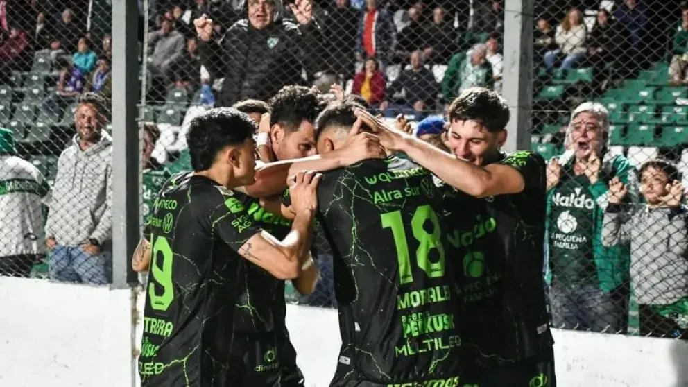 Sarmiento se impuso a Aldosivi por la fecha 8 del torneo Clausura (Foto: @CASarmientoOf) 