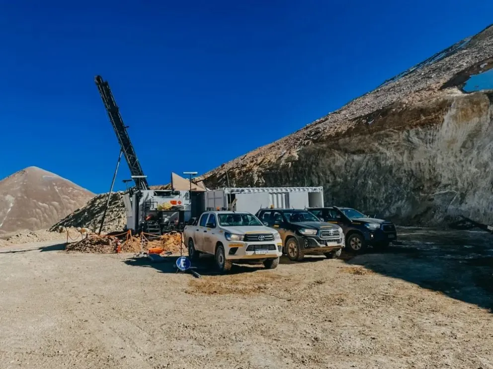 Inician el proceso de licitación para la contratación de servicios de perforación en Filo del Sol y Josemaría. 