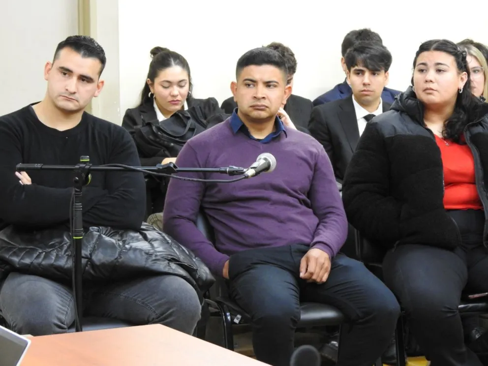 De izquierda a derecha: Matías Durán, Maximiliano Riveros, y Emilse Pantano. Fotos 0264Noticias.