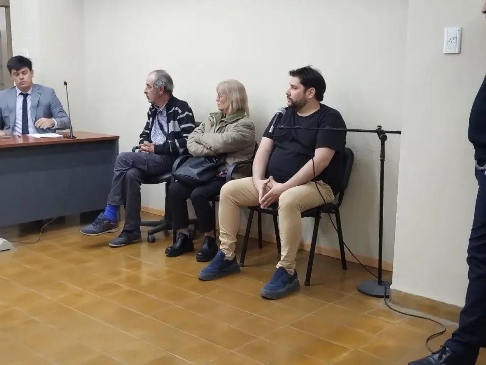 Héctor Storniolo, primero desde la derecha.