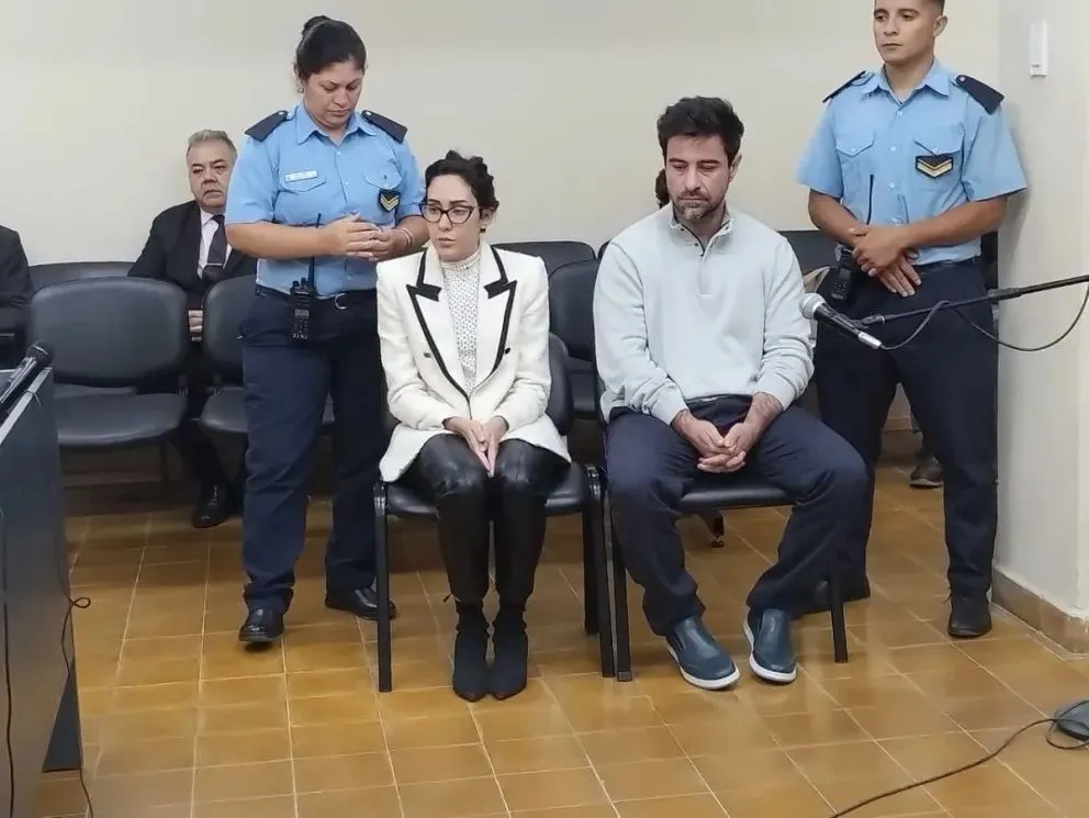 Denise Robles Bonade y Rubén Martín González están en la mira por estafar a innumerable cantidad de personas con proyectos inmobiliarios.