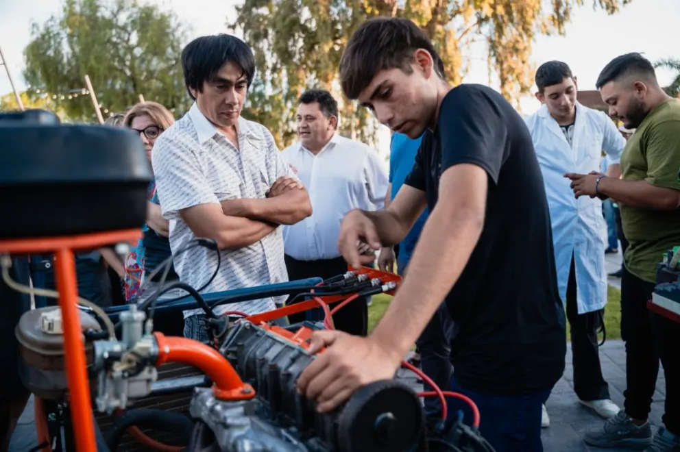 Preparación. Alumnos presentaron sus proyectos y trabajos en la muestra anual del año pasado de Educación Técnica.
