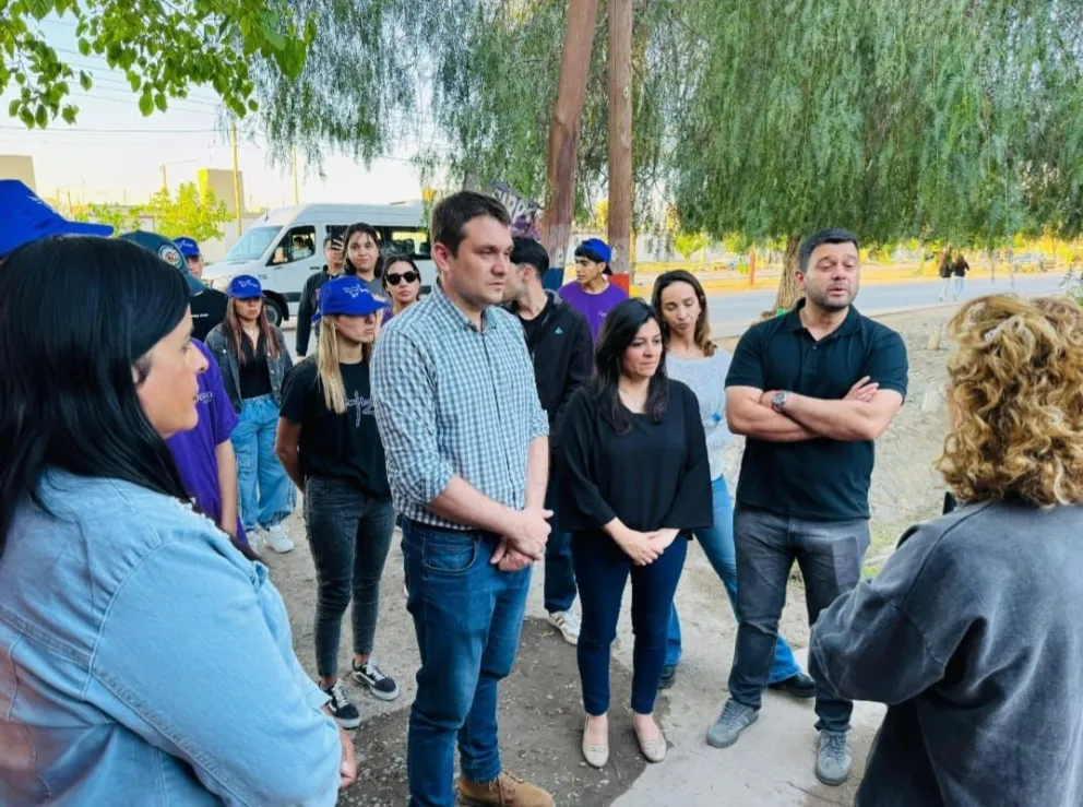 Cara a cara. Los candidatos Abel Chiconi, Cristina Tejada y Gabriel Sancassani están recorriendo los departamentos para tratar de instalarse. Ahora, cuentan con un logro de gestión mileísta.