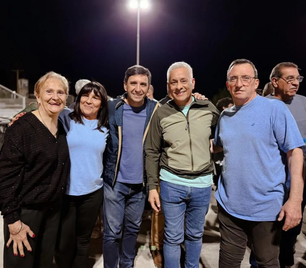 Cristian Andino viene recorriendo la provincia. En algunas oportunidades se suma el presidente del PJ, Juan Carlos Quiroga Moyano.