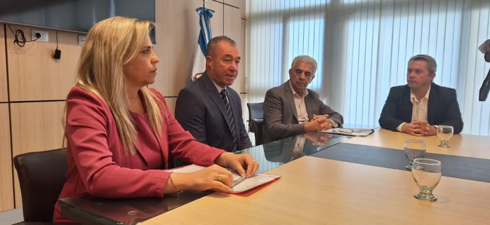 Reunión mantenida hoy en la Legislatura Provincial. 