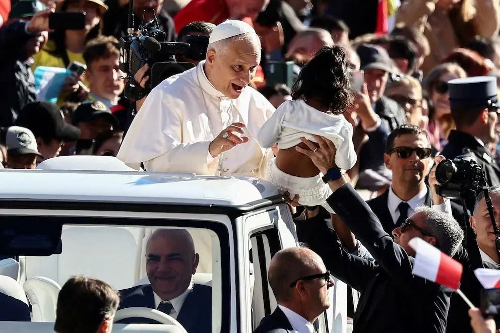 Movimientos populares de todos los continentes se reunirán con León XIV para debatir las crisis globales. 