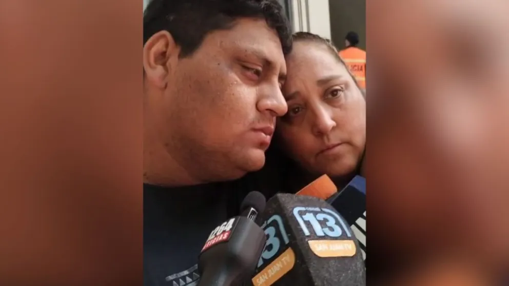  Roberto Barboza y María Eugenia, padre y tía de Emir