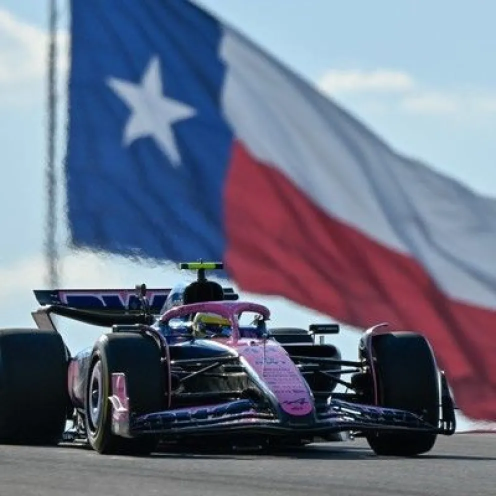 Franco Colapinto en la carrera sprint: largada alocada, pinchazo y 14° lugar en el GP de Estados Unidos.