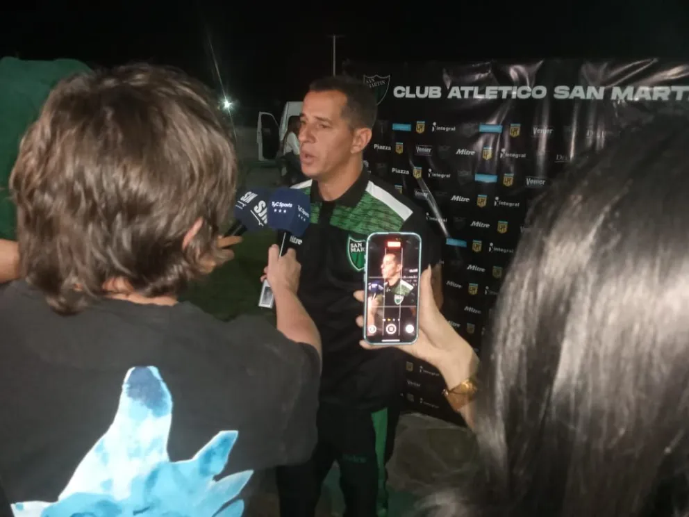 Leandro “Pipi” Romagnoli, técnico de San Martin.