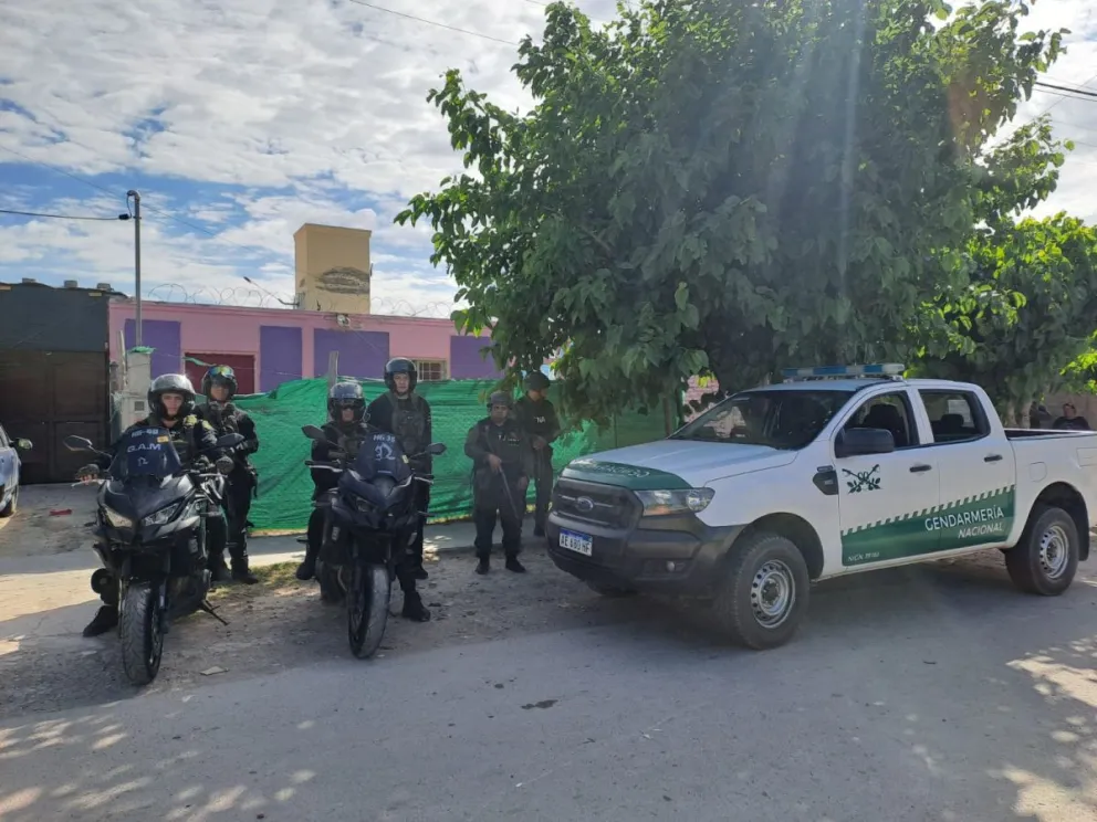 En un allanamiento en Pocito encontraron casi un kilo de cocaína. 