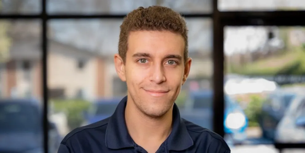 Conmoción en el ajedrez mundial por la muerte del gran maestro Daniel Naroditsky con apenas 29 años. 