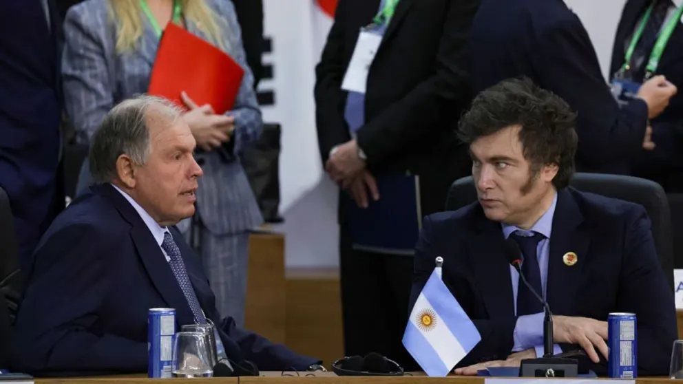 Gerardo Werthein en una cumbre del G20 junto a Javier Milei.